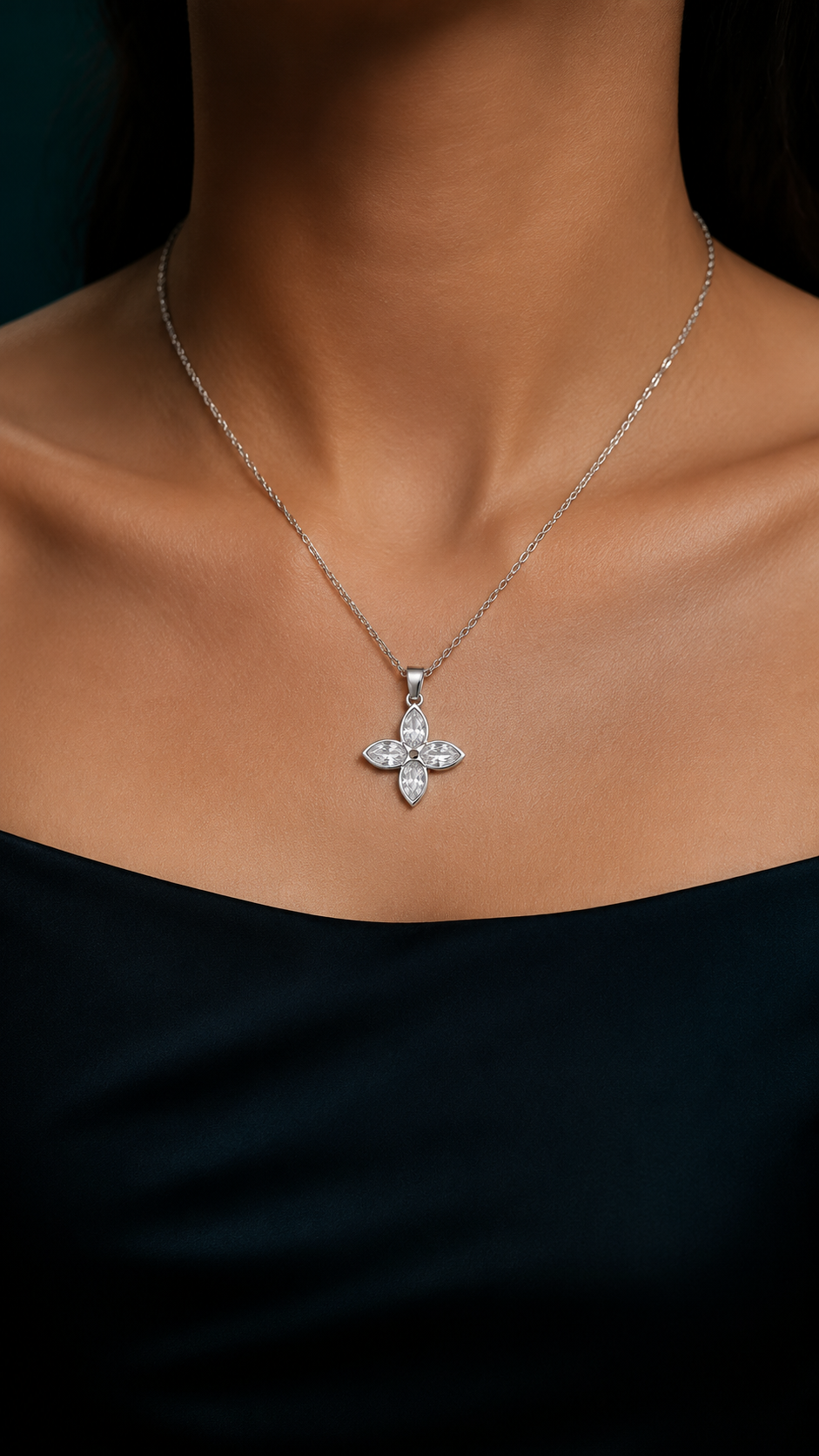 Silver Clover Pendant