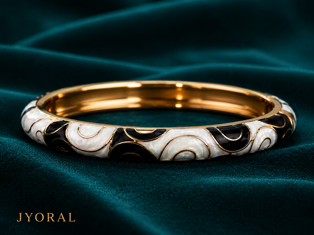 Noir Pearl Enamel Bangle