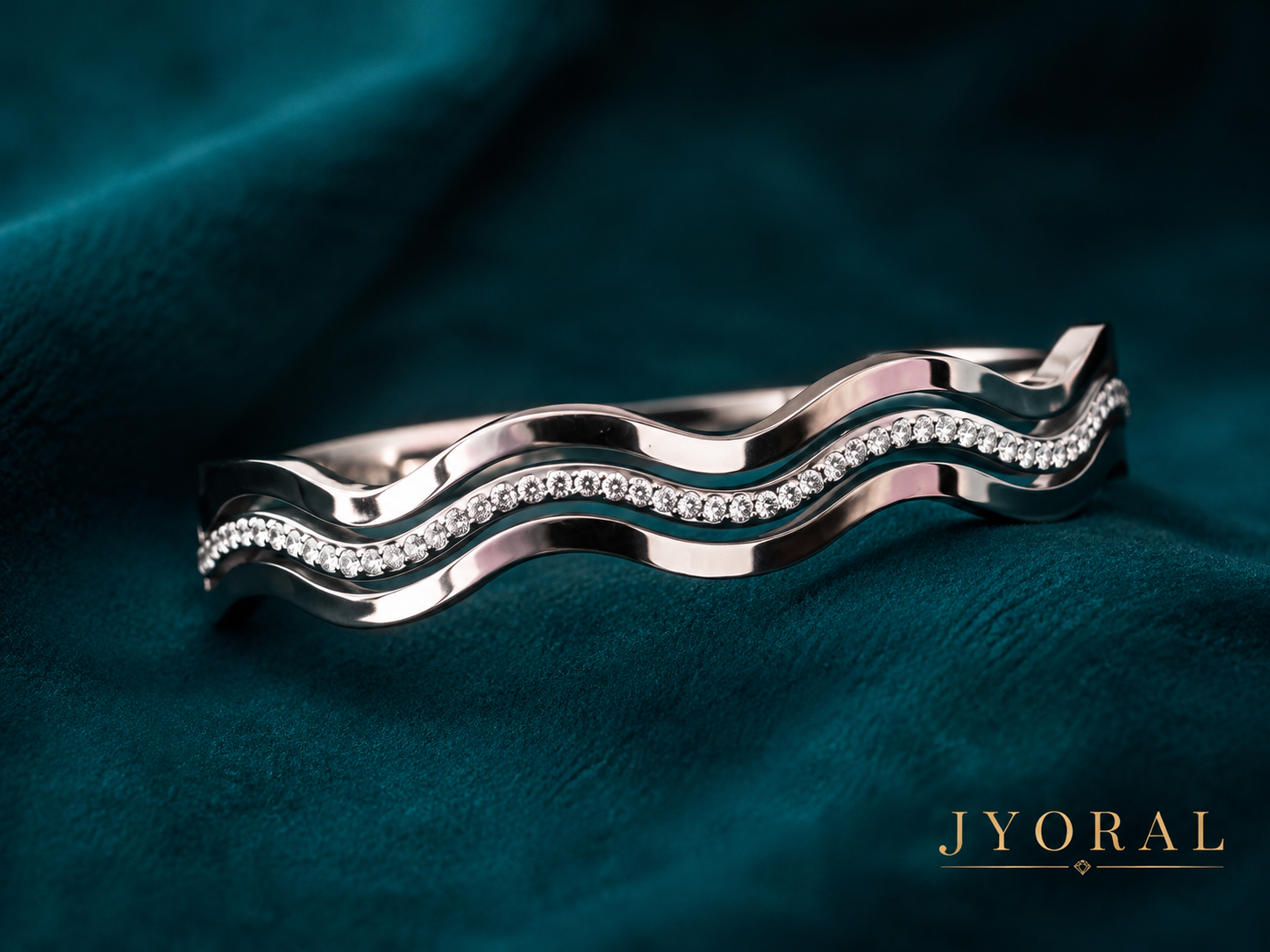 Noir Wave Cuff