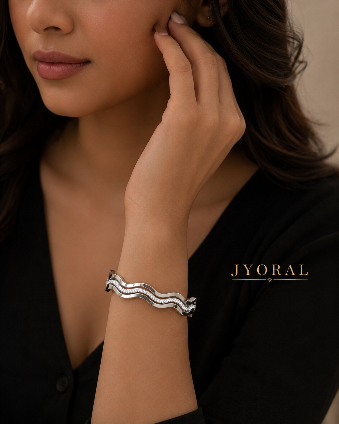 Noir Wave Cuff