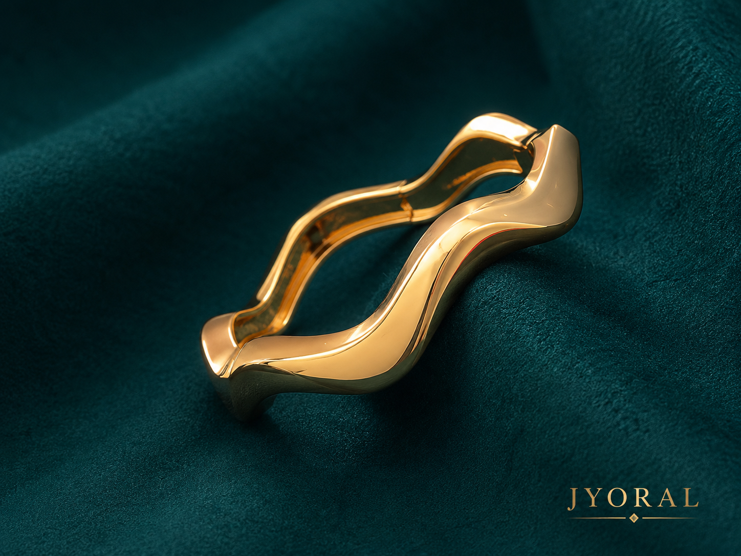 Velora Wave Bracelet