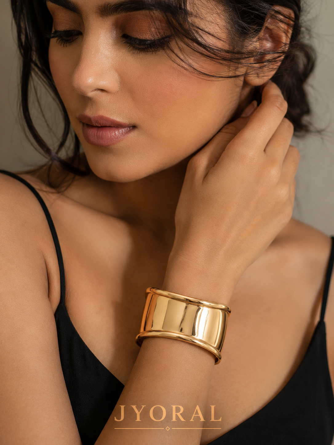 Regal Glow Cuff