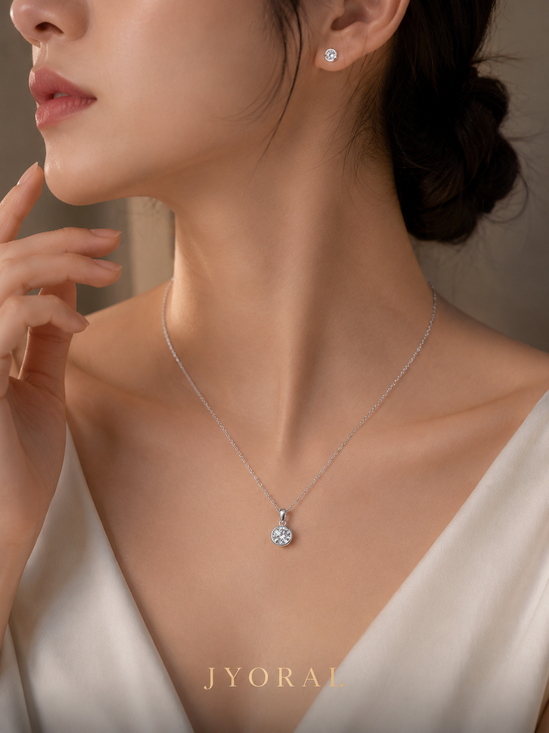 Lunara Solitaire Necklace