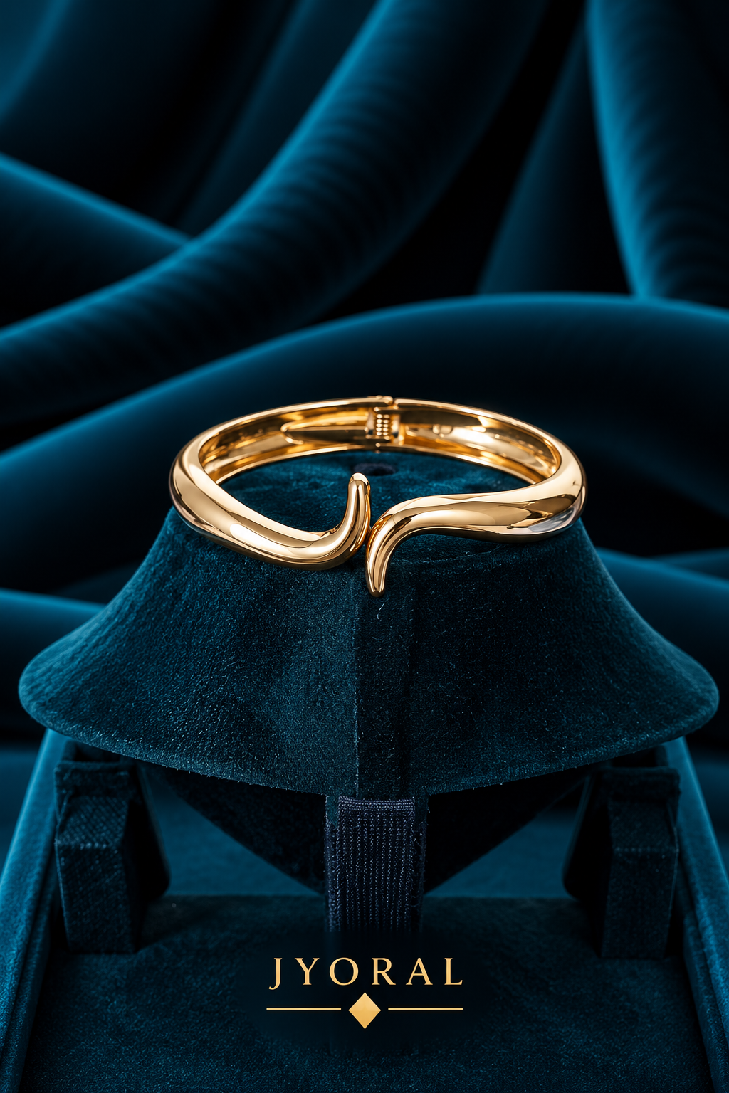 Golden Curve Bracelet
