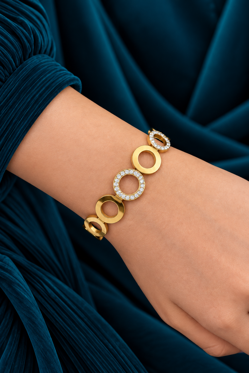 Halo Elegance Bracelet