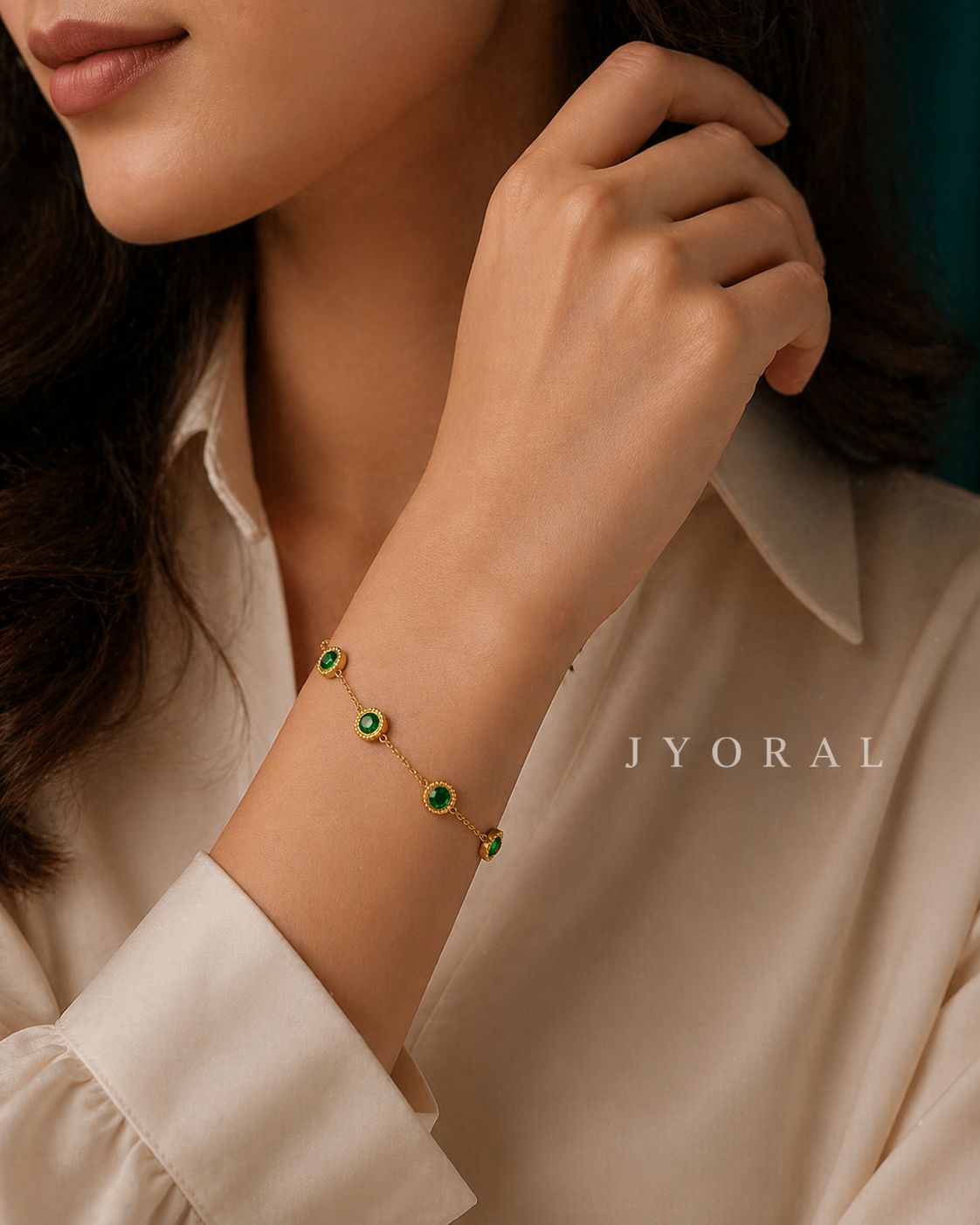 Emerald Halo Minimal Bracelet